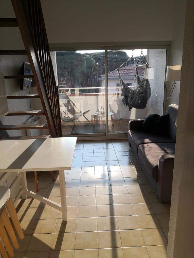 Апартаменты Duplex Hyeres Port Экстерьер фото